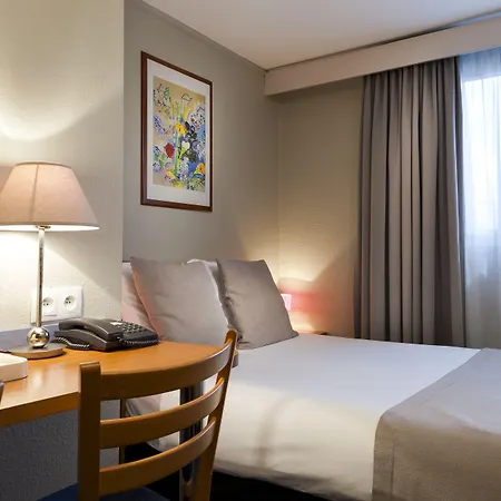 Timhotel Nation Hotel 3*