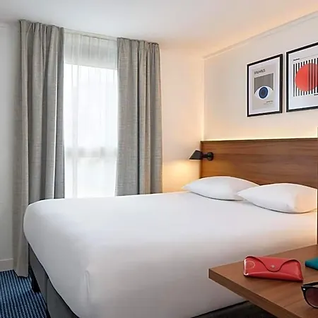 Hotel Timhotel Nation 3*