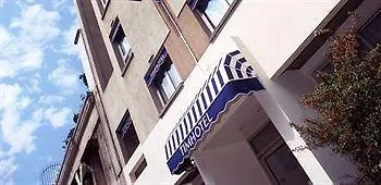 Hotel Timhotel Nation Parigi