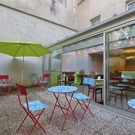 Hotel Timhotel Nation