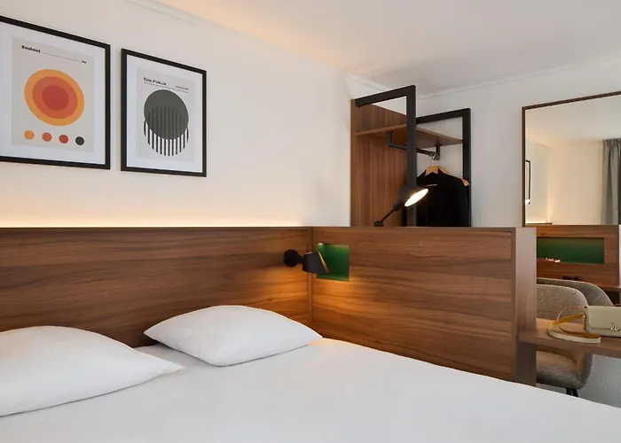 Timhotel Nation Hotel 3*