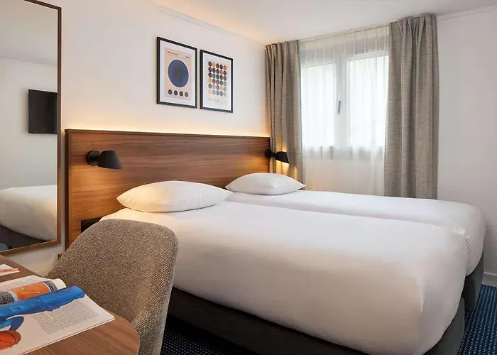 Hotel Timhotel Nation 3*