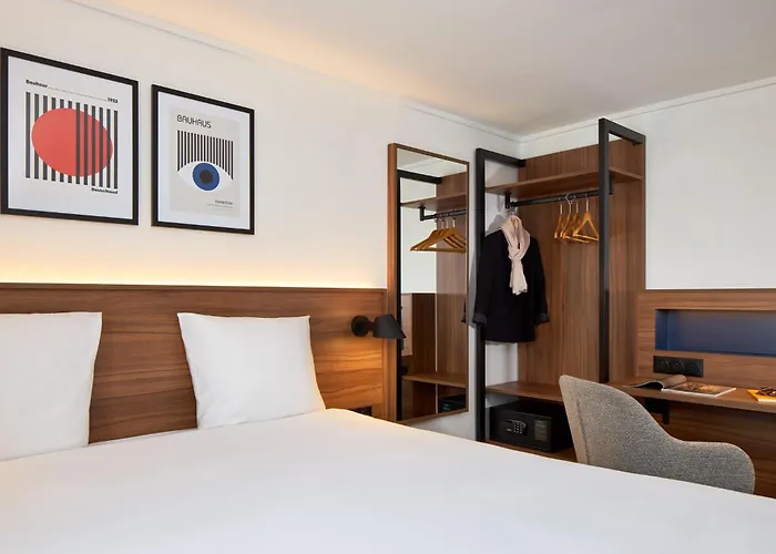 Timhotel Nation Hotel 3*