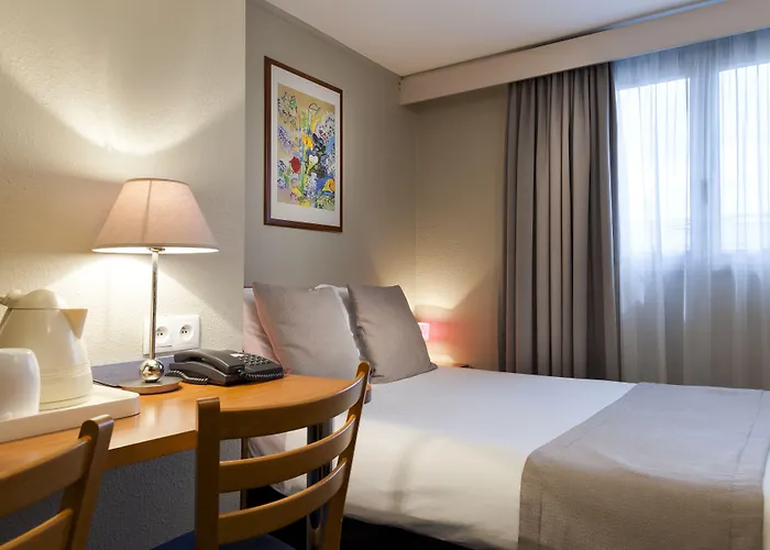 Timhotel Nation Hotel 3*