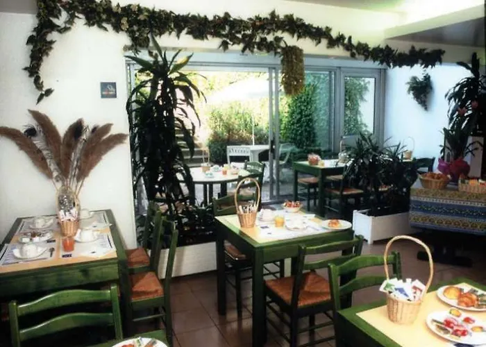 Hotel Timhotel Nation Paris