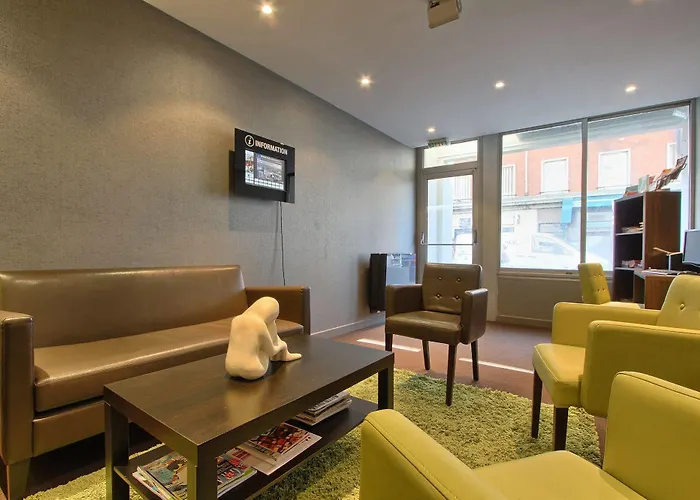 Hotel Timhotel Nation 3*